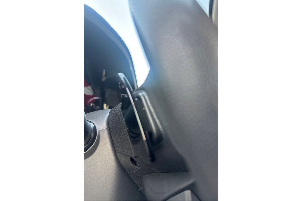 Used 2016 Honda HR-V EX image 34