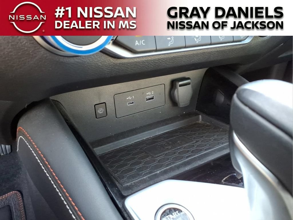 Used 2024 Nissan Altima 2.5 SR w/ SR Premium Package FWD image 18