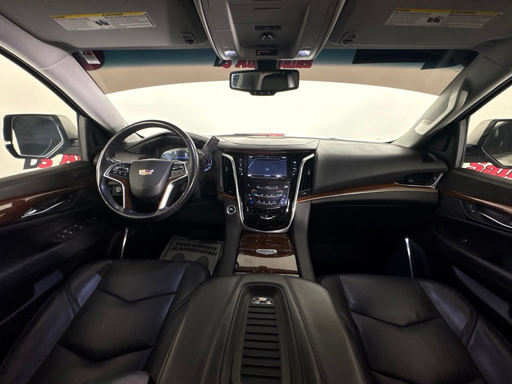 Used 2020 Cadillac Escalade 2WD image 39