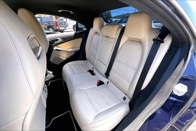 Used 2018 Mercedes-Benz CLA 250 image 19
