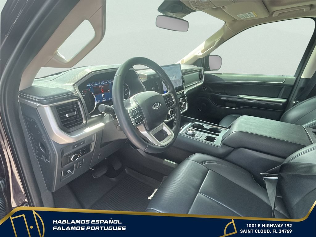 Used 2024 Ford Expedition XLT RWD image 14