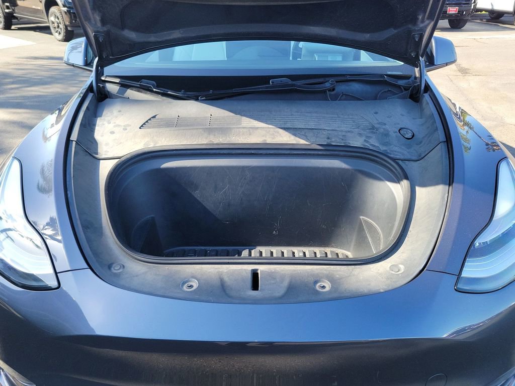 Used 2021 Tesla Model Y Long Range AWD/4WD image 28