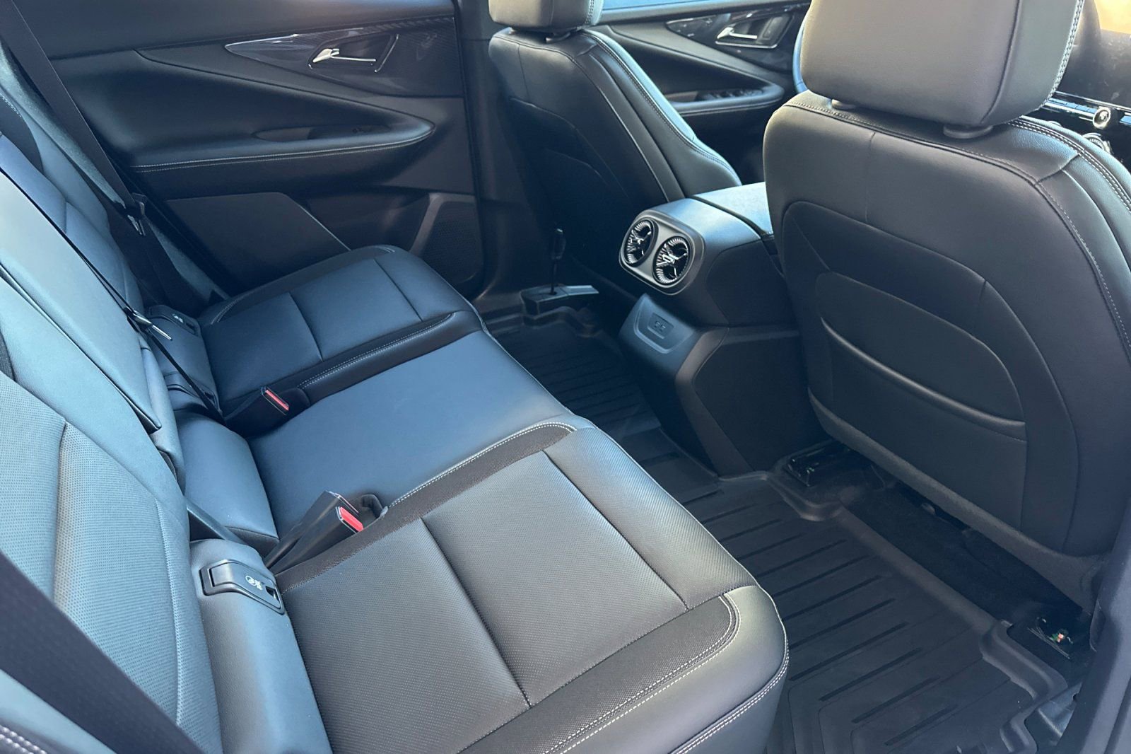 Used 2026 Chevrolet Blazer EV LT image 19