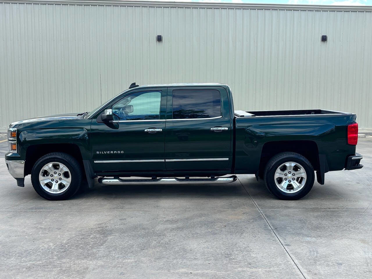 Used 2015 Chevrolet Silverado 1500 LTZ Z71 w/ LTZ Plus Package image 5