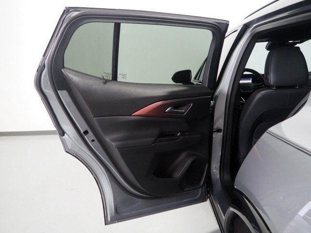 Used 2025 Chevrolet Equinox EV RS FWD image 56