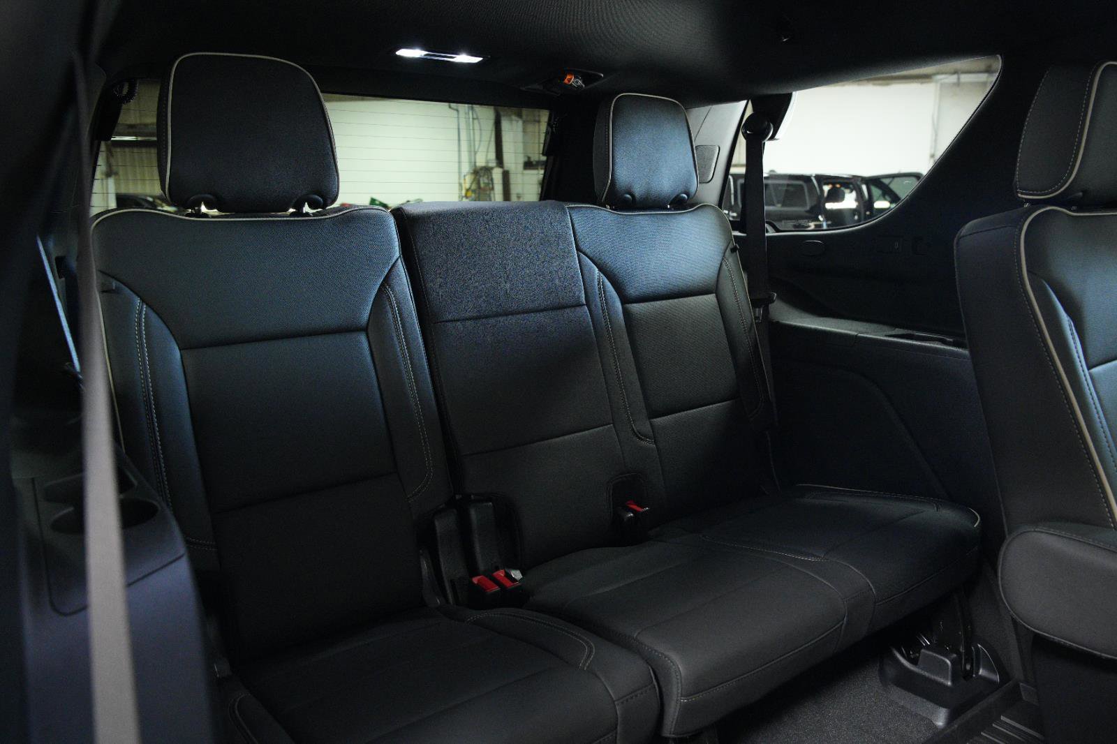 New 2026 GMC Yukon Elevation image 13