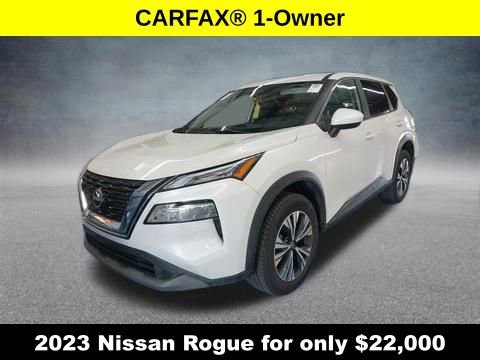 Used 2023 Nissan Rogue SV image 2