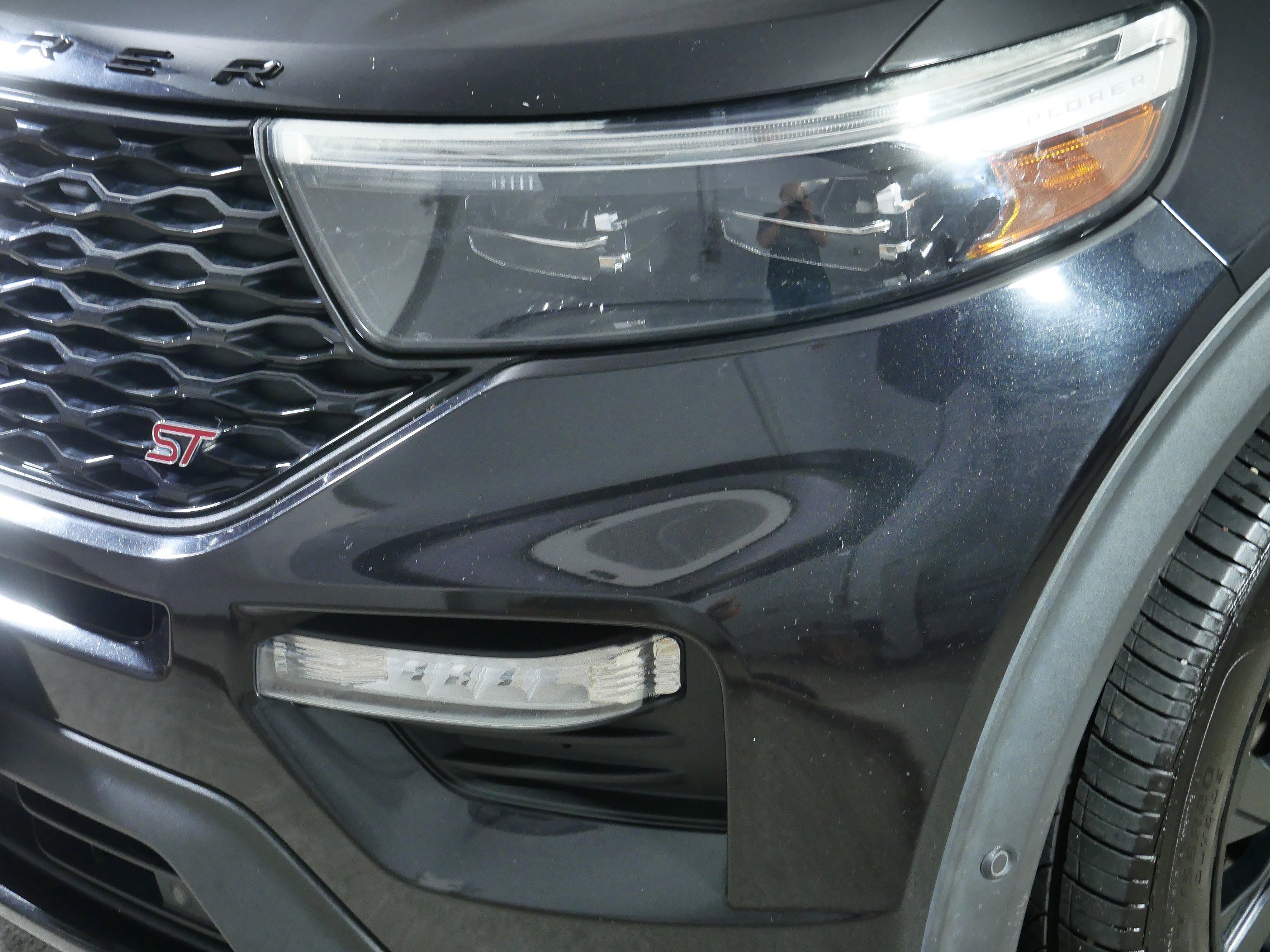 Used 2020 Ford Explorer ST w/ Premium Technology Package image 16