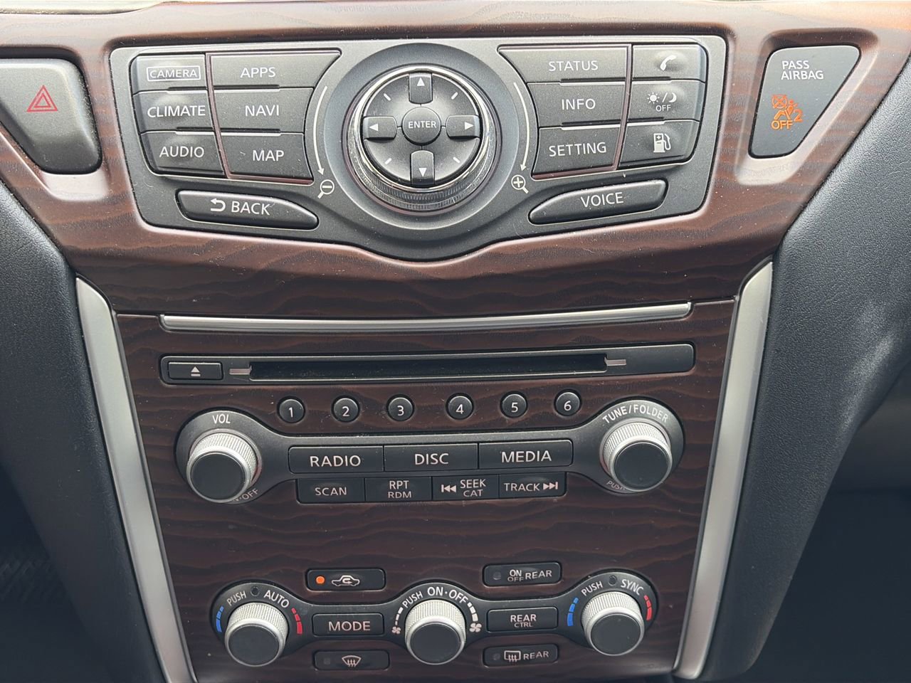 Used 2019 Nissan Pathfinder Platinum w/ Cargo Package FWD image 6
