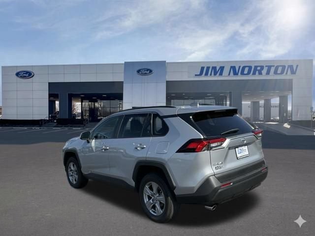 Used 2024 Toyota RAV4 XLE FWD image 7