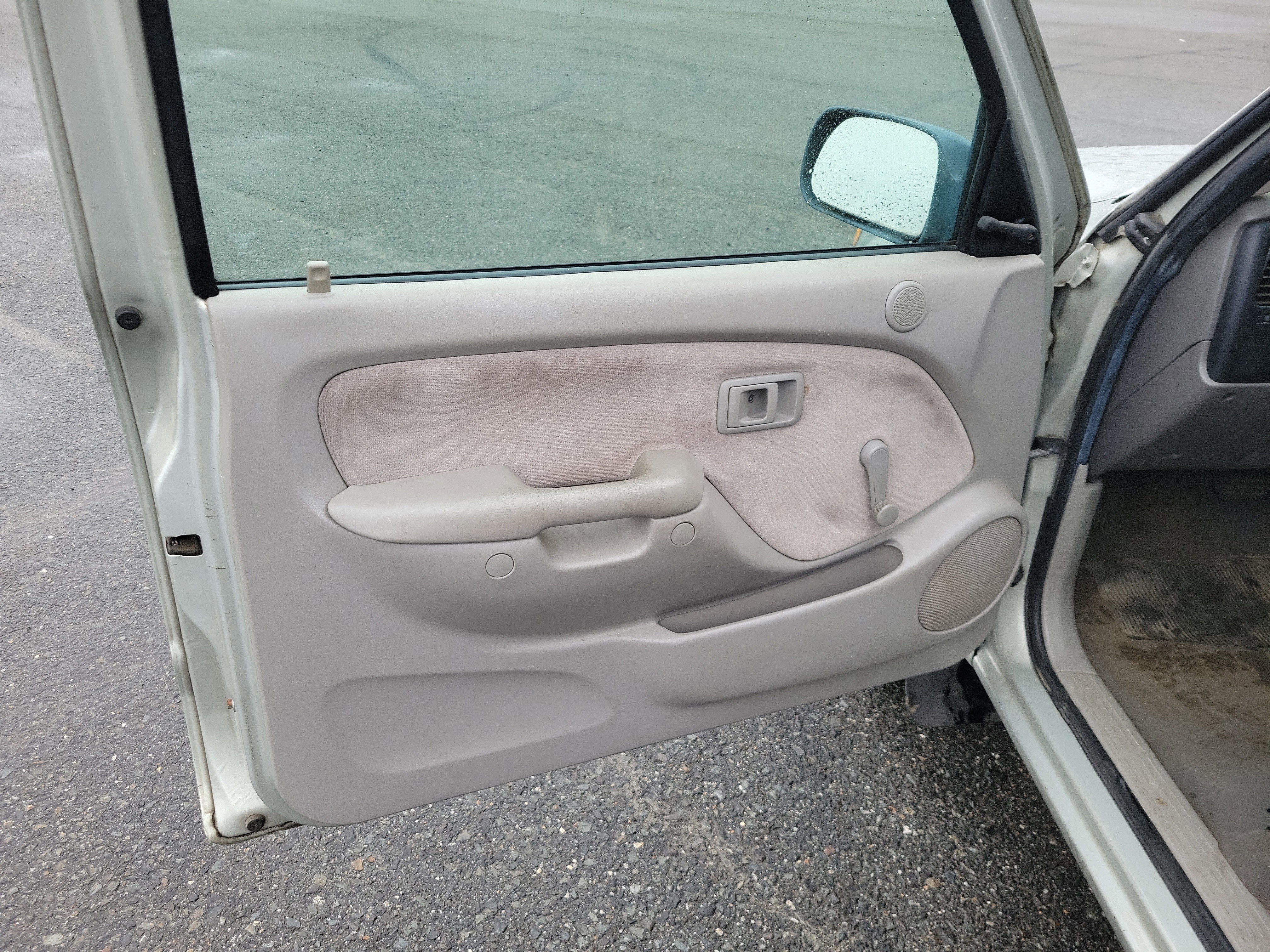 Used 2004 Toyota Tacoma 2WD Regular Cab image 11