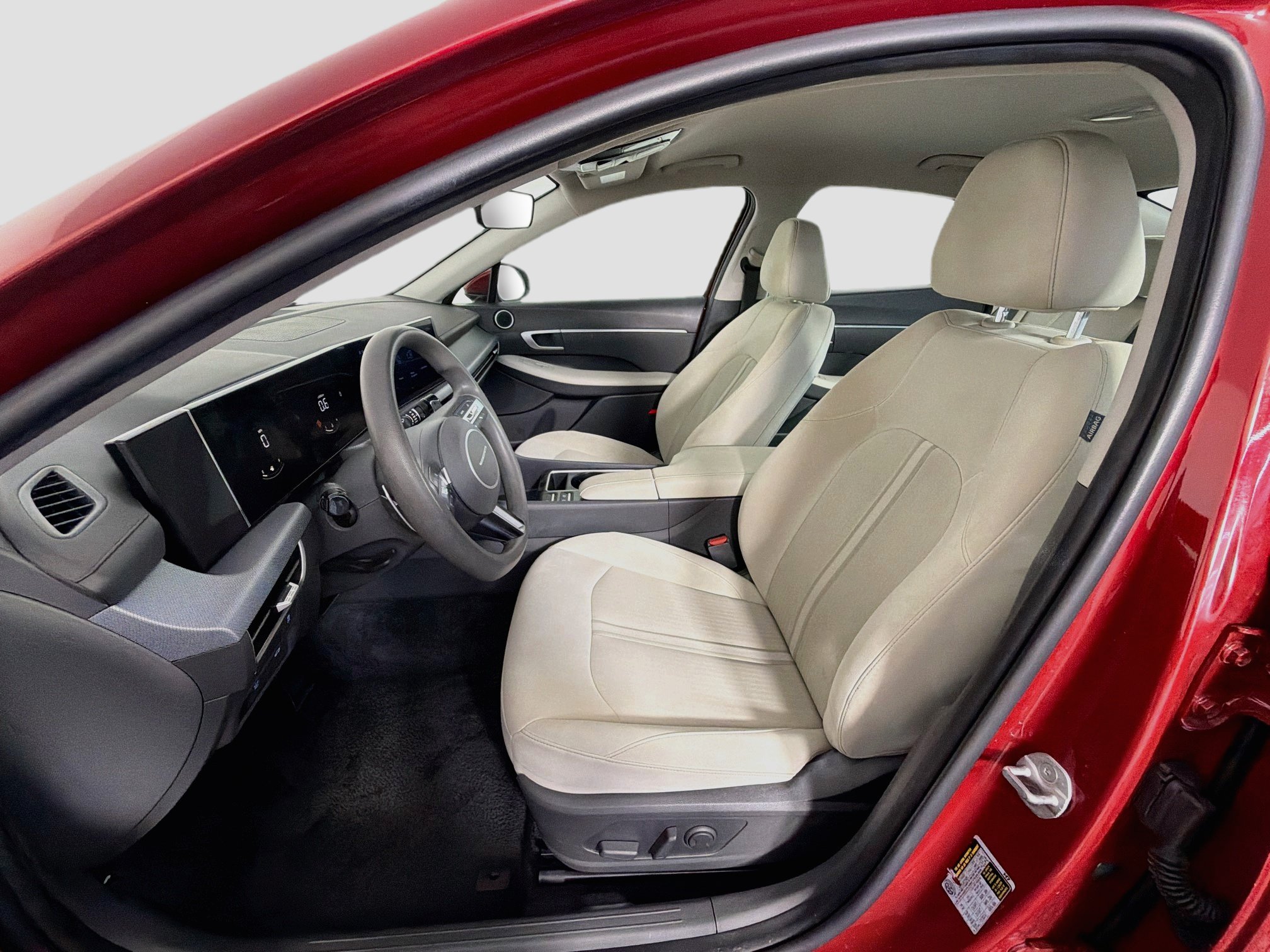 Used 2025 Hyundai Sonata SEL FWD image 13