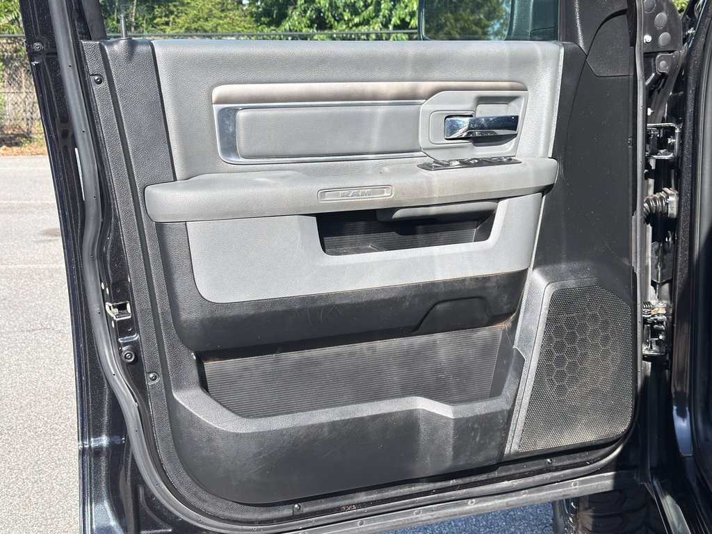 Used 2017 RAM 1500 Big Horn RWD image 28