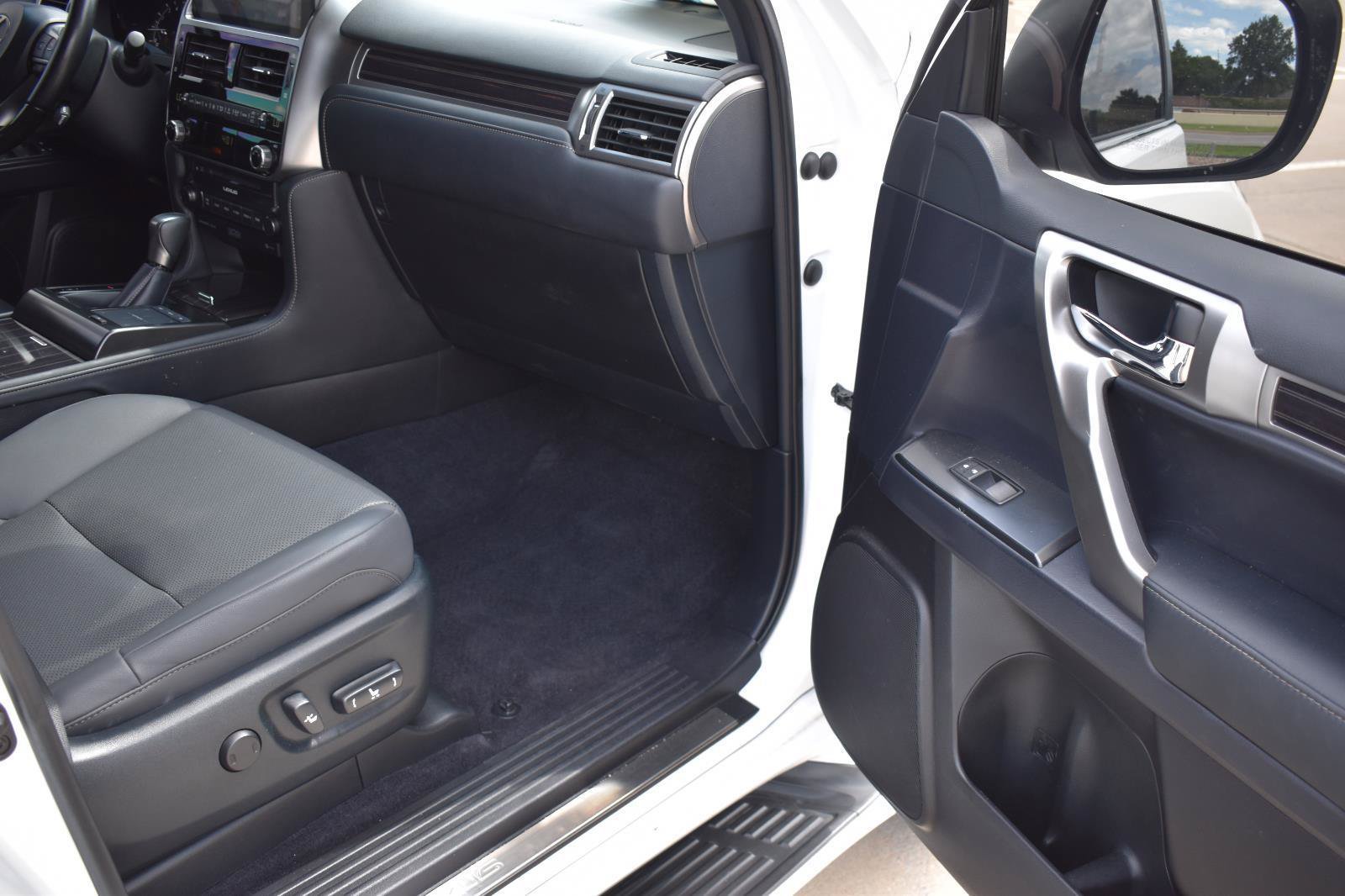 Used 2022 Lexus GX 460 Premium w/ Premium Plus Package AWD/4WD image 16