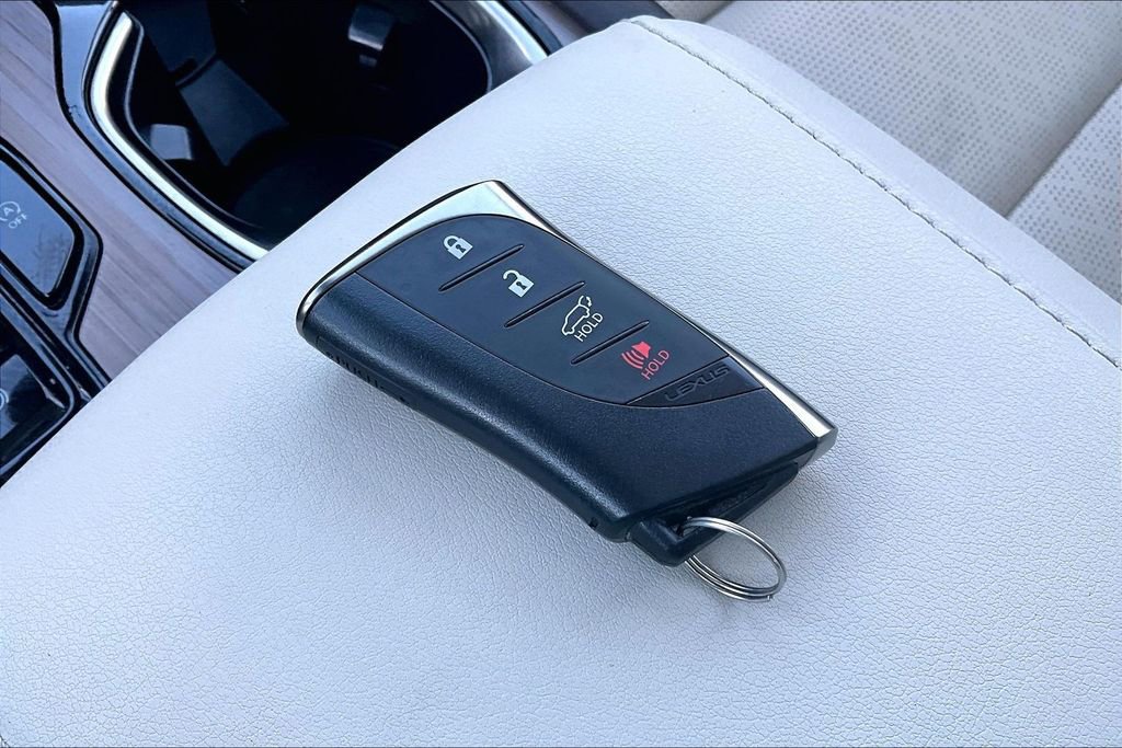 Used 2023 Lexus RX 350 FWD w/ Cold Area Package image 34