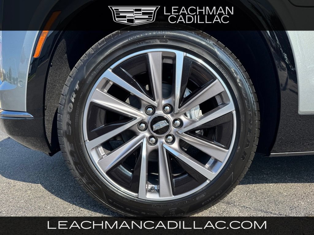 New 2027 Cadillac Vistiq Sport w/ LPO, Floor Liner Package AWD/4WD image 7