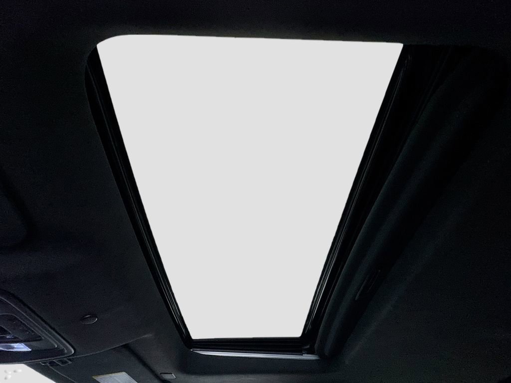 Used 2024 GMC Sierra 3500 Denali Ultimate image 14