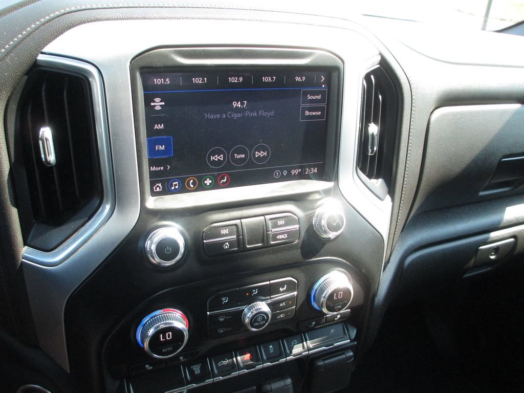 Used 2022 GMC Sierra 3500 SLE w/ SLE Value Package image 28