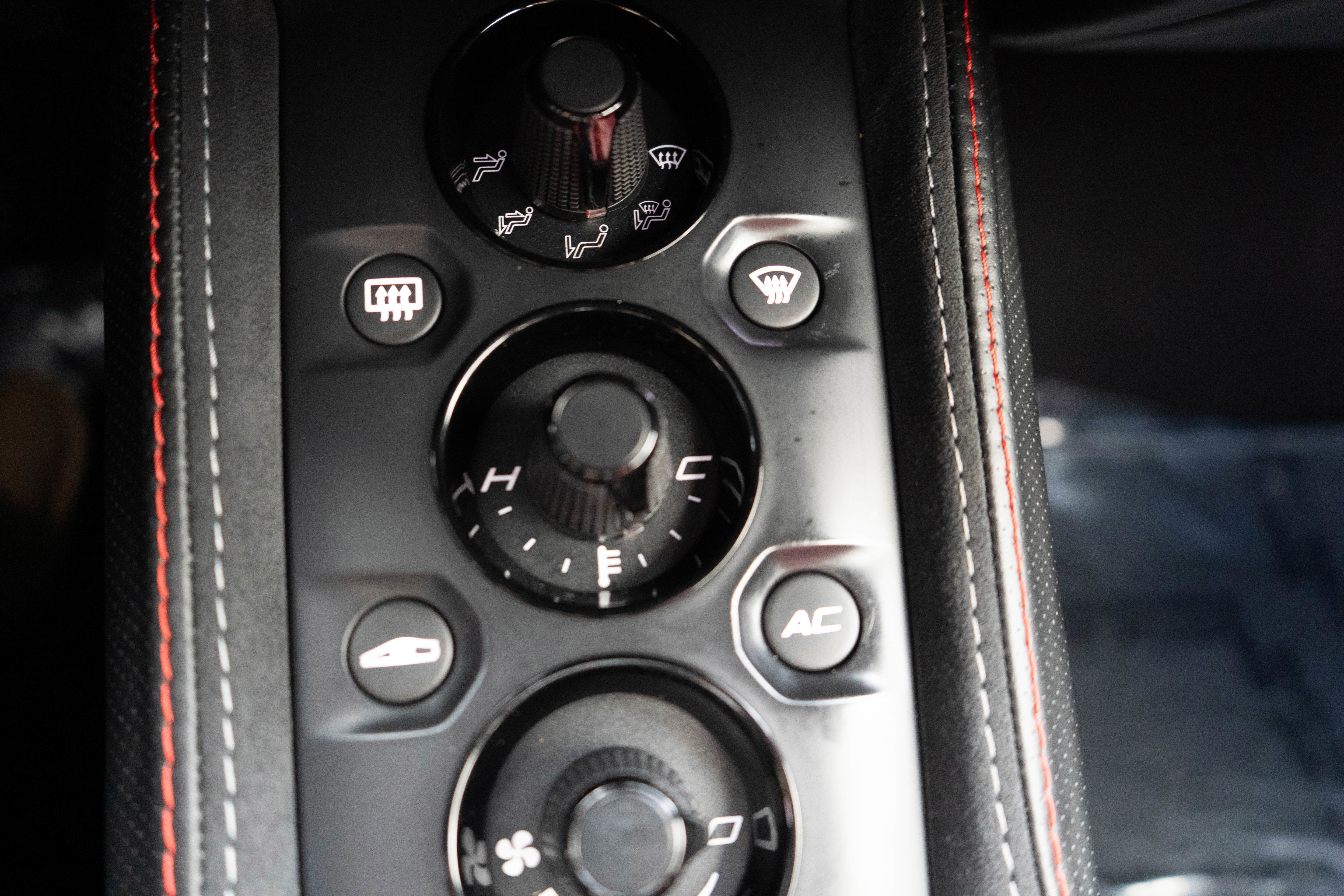 Used 2020 Lotus Evora image 22