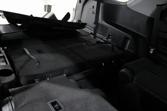 Used 2023 Ford Explorer XLT image 26