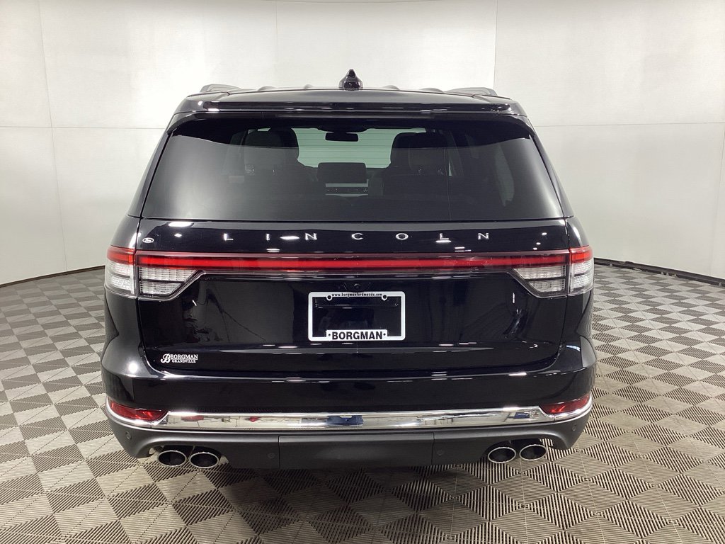 Used 2025 Lincoln Aviator Reserve w/ Equipment Group 201A image 3