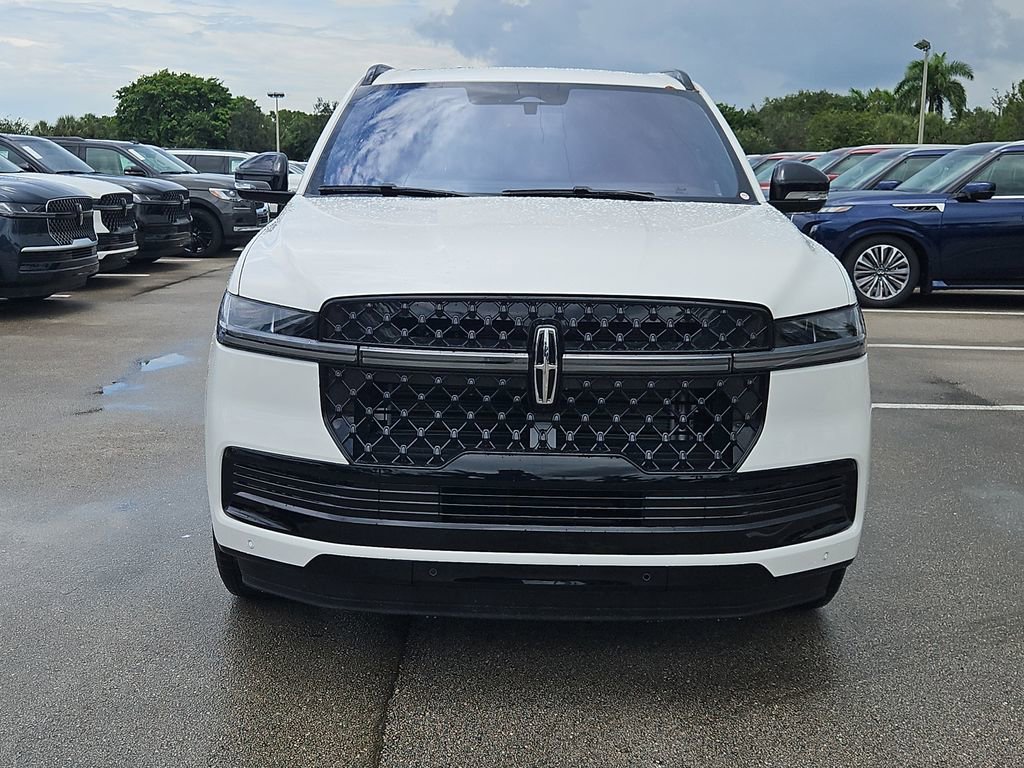 New 2025 Lincoln Navigator L Reserve w/ Jet Appearance Package image 2