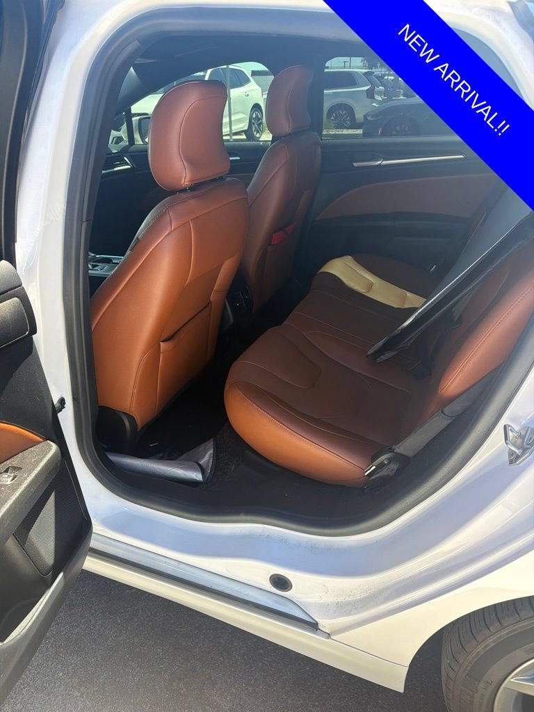 Used 2019 Ford Fusion Titanium FWD image 7