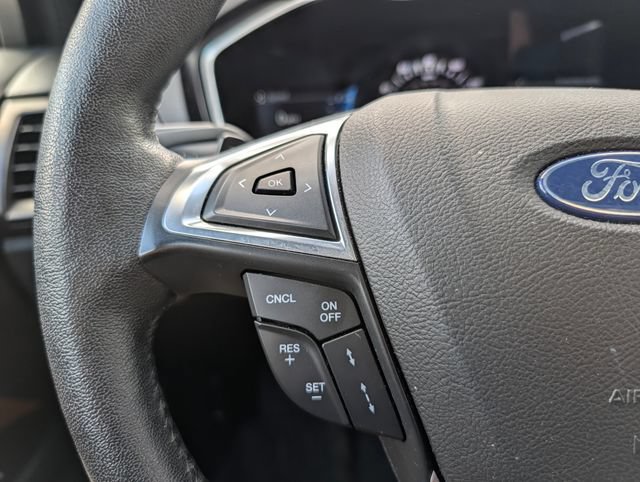 Used 2020 Ford Fusion Titanium AWD/4WD image 16