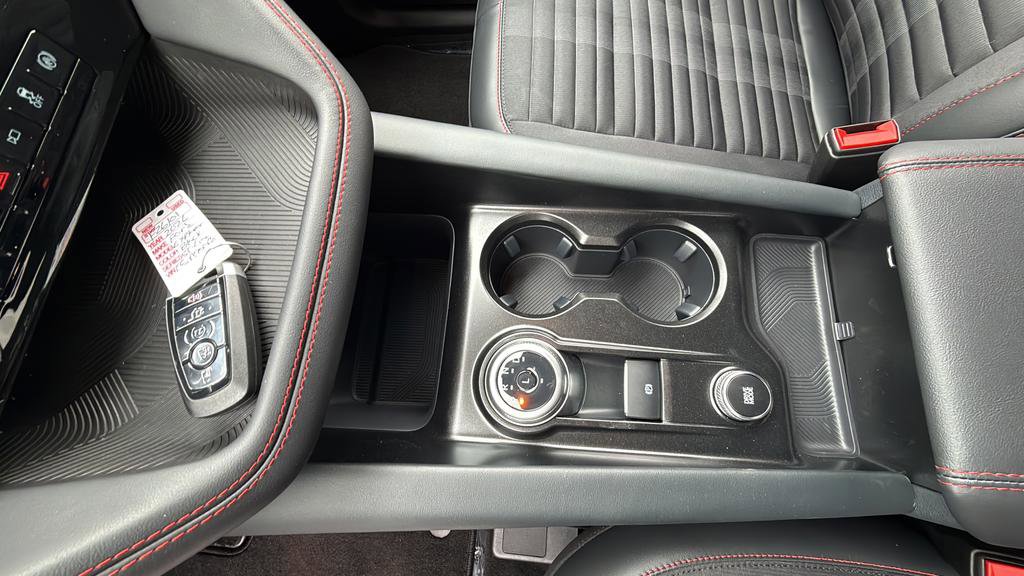 New 2026 Ford Explorer ST-Line w/ ST-Line Street Pack image 27