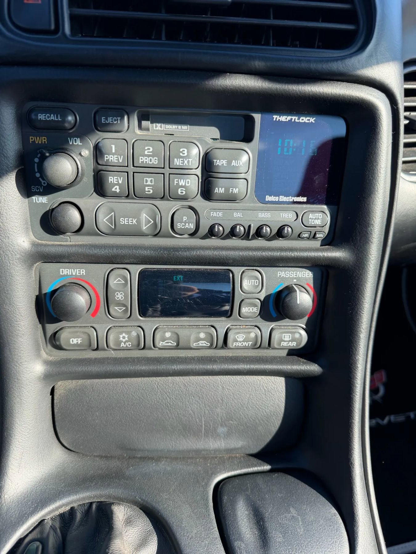 Used 2001 Chevrolet Corvette Coupe w/ Preferred Equipment Group1 image 21