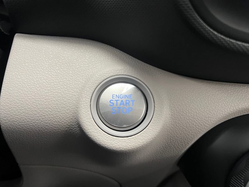 New 2026 Hyundai Venue SEL FWD image 27