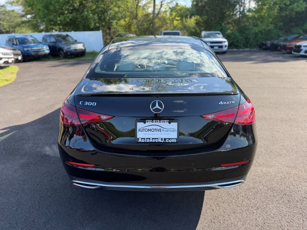 Used 2024 Mercedes-Benz C 300 4MATIC Sedan image 4