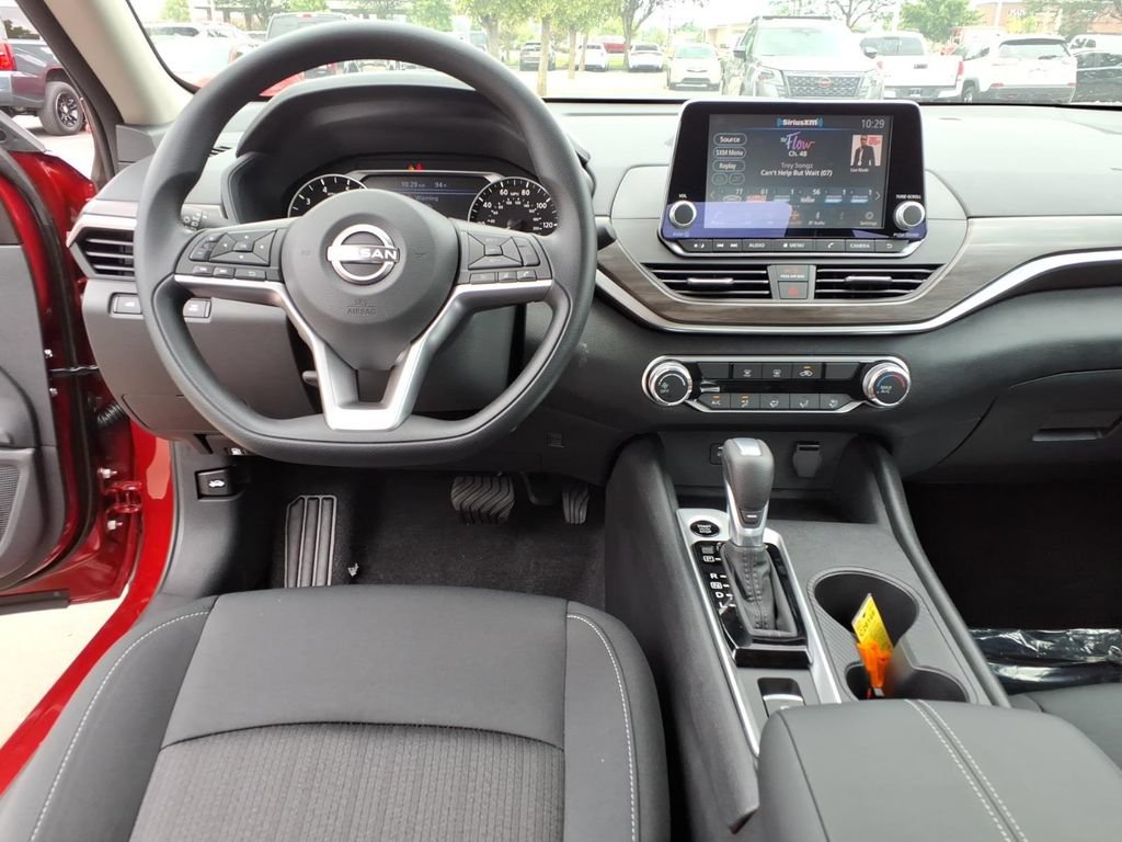New 2026 Nissan Altima 2.5 SV AWD/4WD image 31