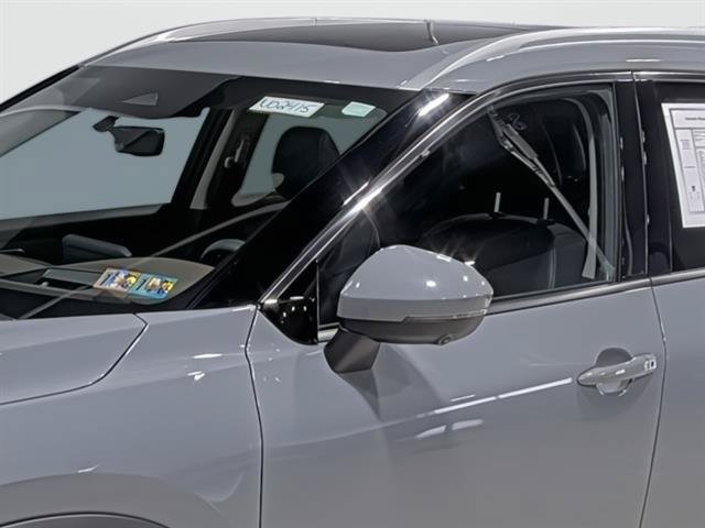 Used 2023 Nissan Rogue Platinum w/ Platinum Premium Package AWD/4WD image 8
