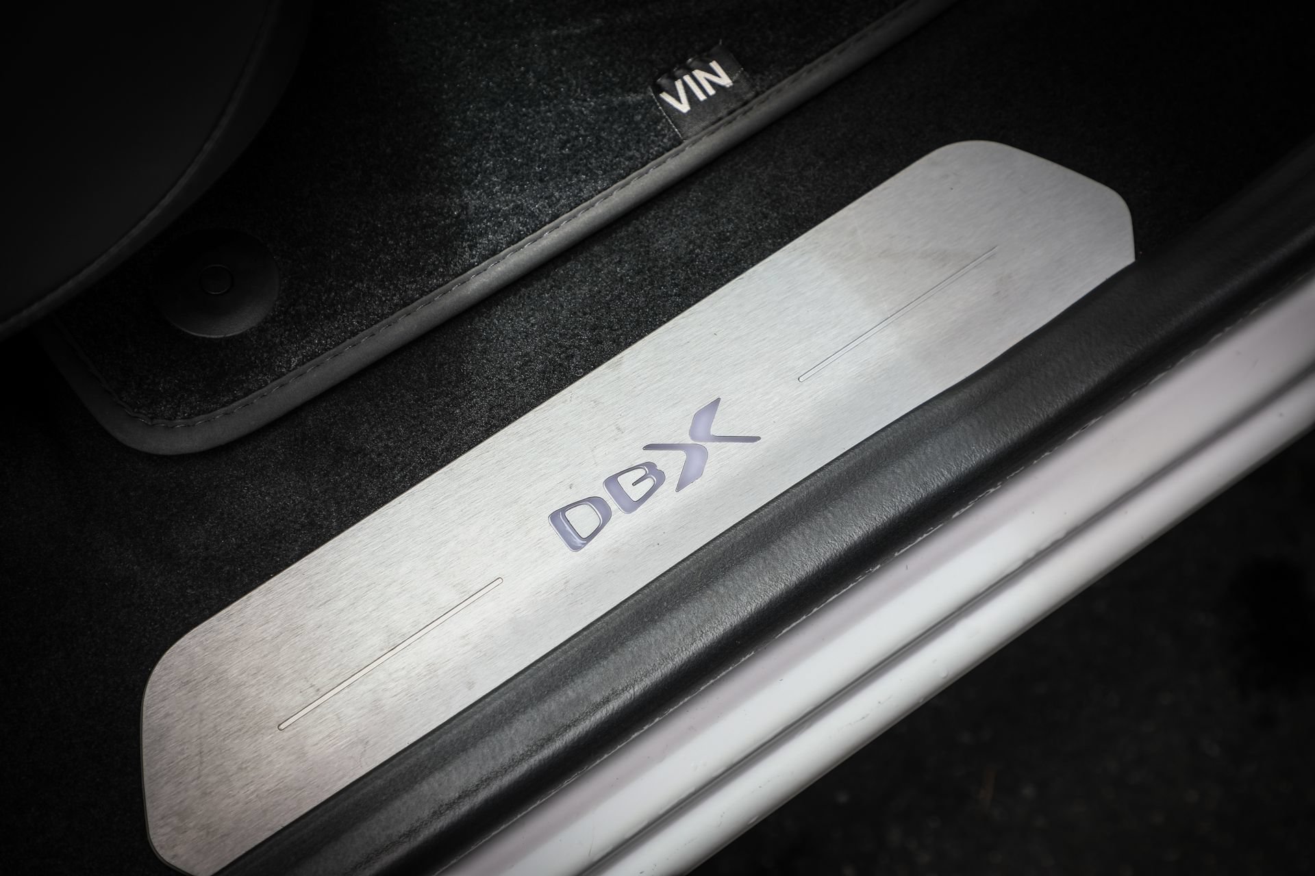 Used 2022 Aston Martin DBX AWD/4WD image 19