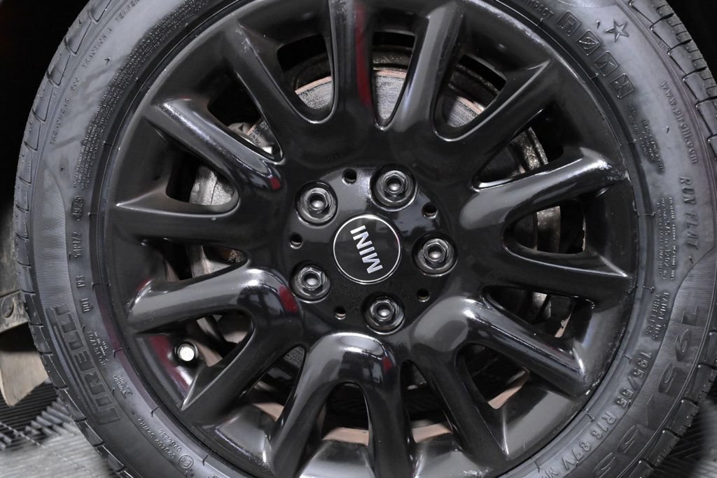 Used 2023 MINI Cooper 2-Door Hardtop FWD image 31