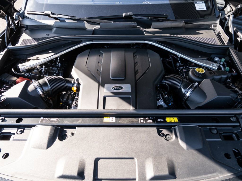 Used 2023 Land Rover Range Rover SE image 35