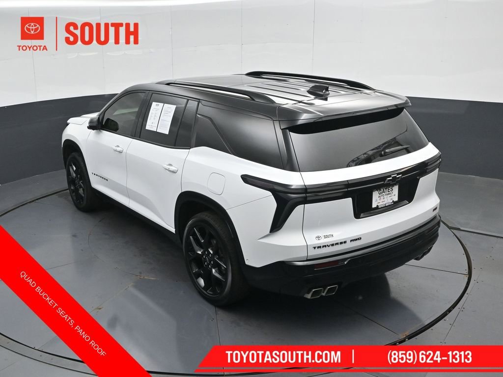 Used 2024 Chevrolet Traverse RS AWD/4WD image 45