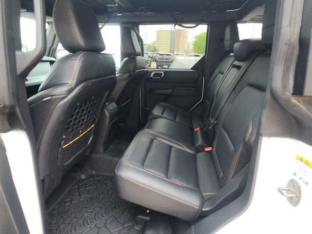 Used 2024 Ford Bronco Badlands AWD/4WD image 15