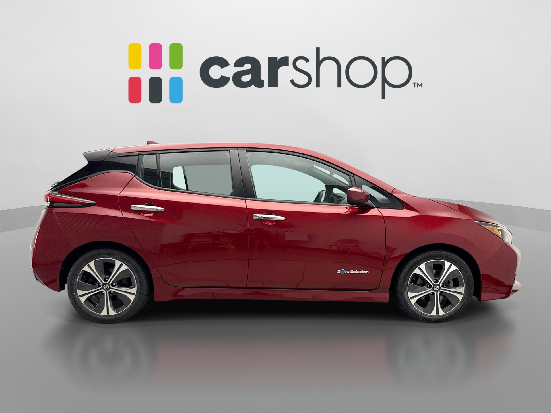 Used 2019 Nissan Leaf SV w/ SV Technology Package FWD image 6