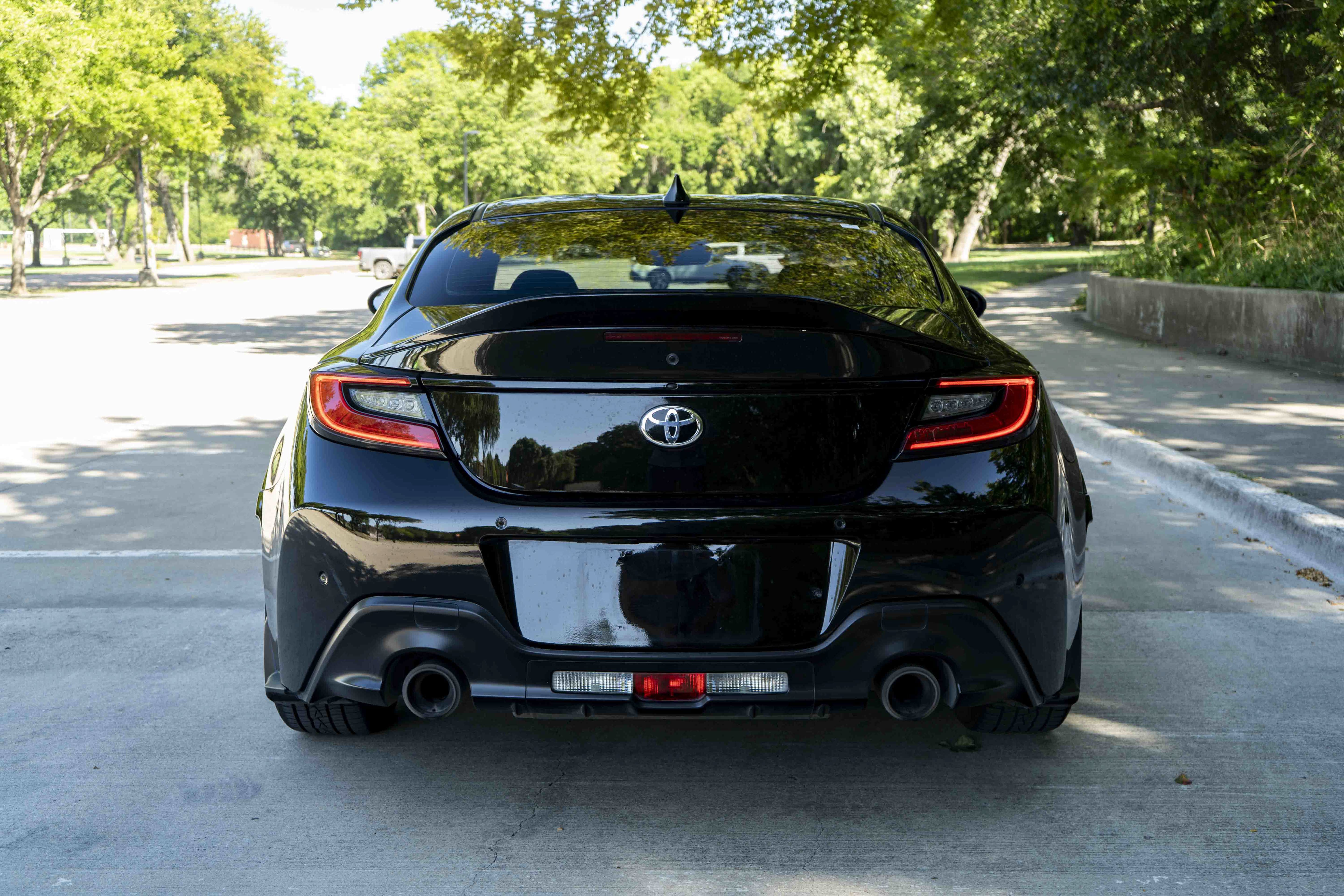 Used 2023 Toyota GR86 Premium RWD image 8