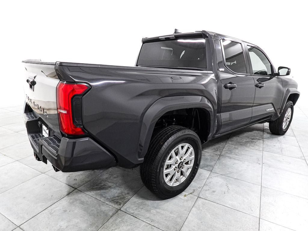 Used 2024 Toyota Tacoma SR5 AWD/4WD image 7