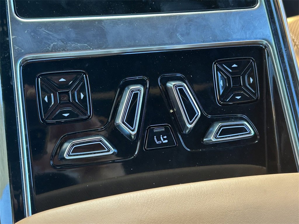 Used 2022 Audi A8 L 3.0T image 28