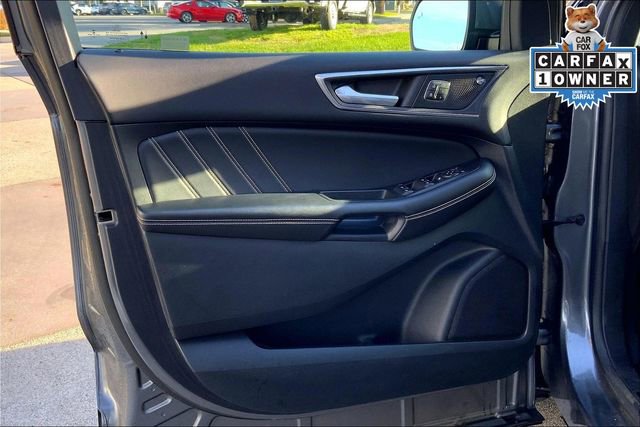 Used 2022 Ford Edge ST image 22