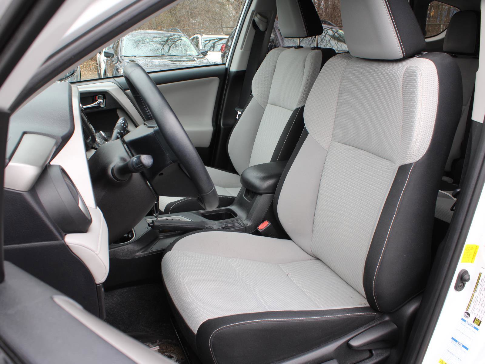 Used 2018 Toyota RAV4 XLE w/ Plus Extra Value Package image 18