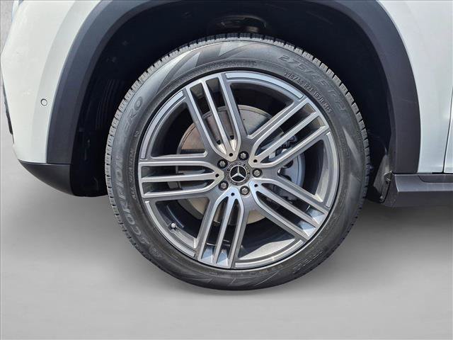 New 2026 Mercedes-Benz GLS 450 4MATIC image 19