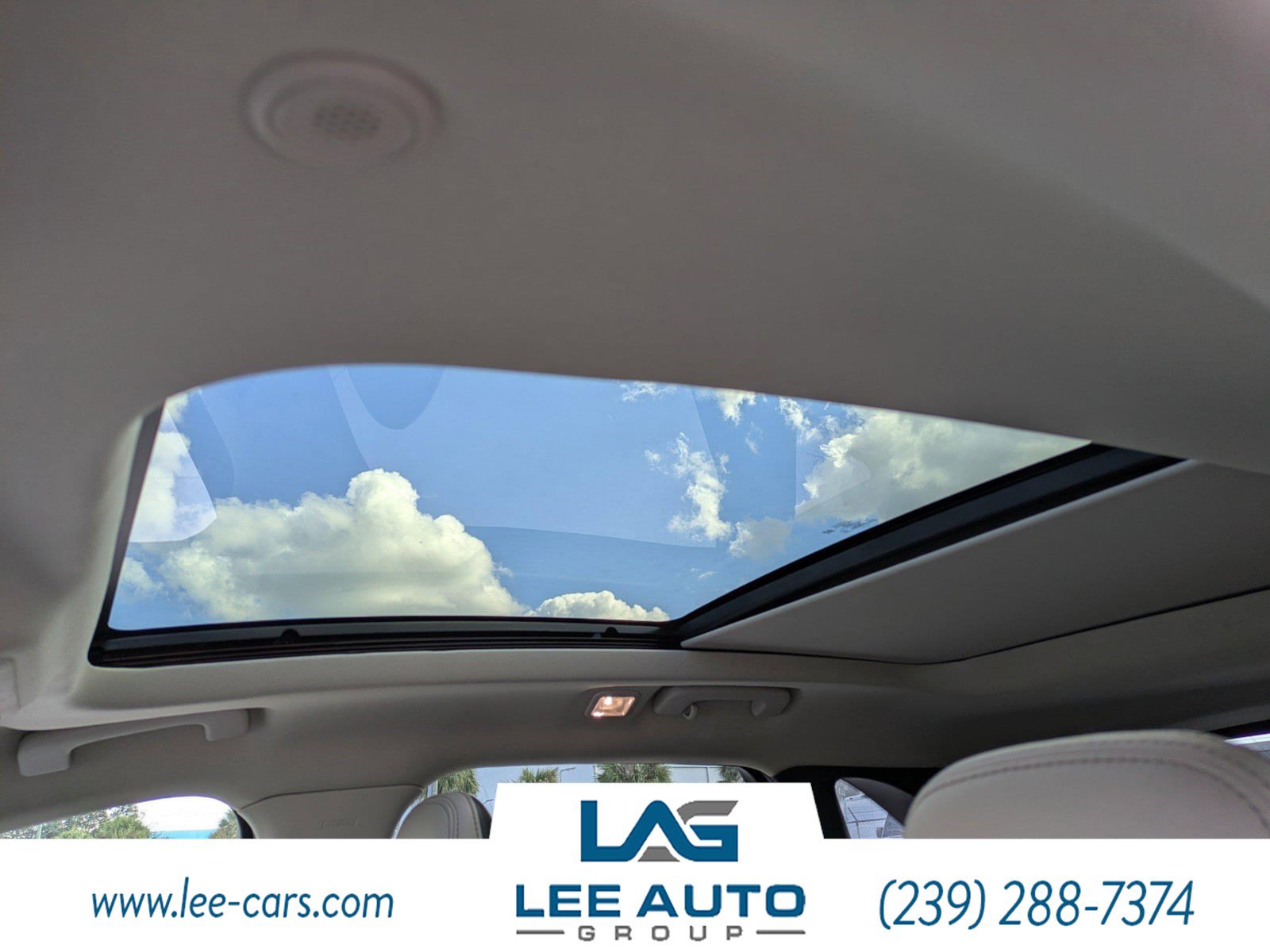 Used 2020 Ford Escape Titanium w/ Titanium Premium Package 2.0 image 20