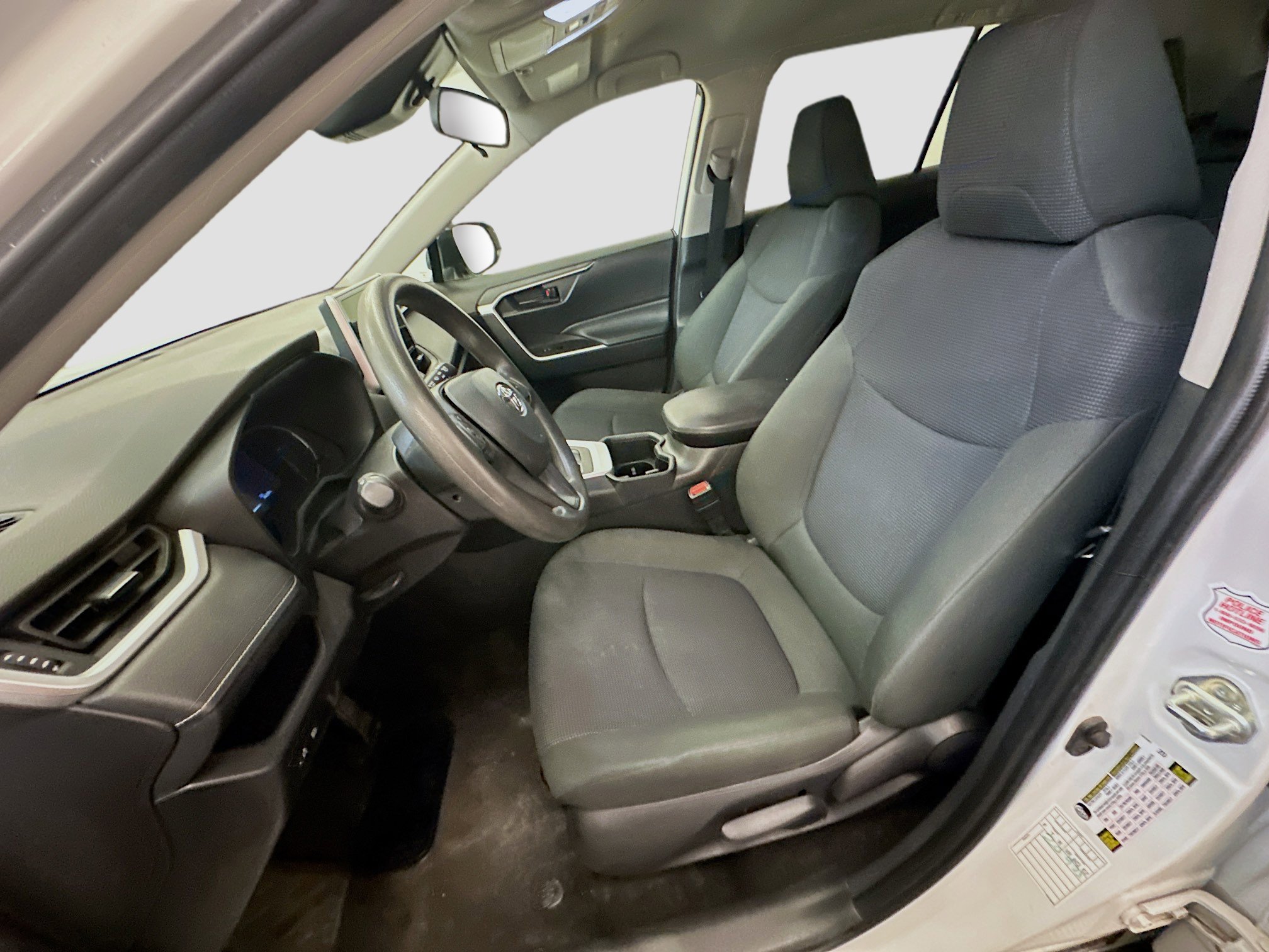 Used 2024 Toyota RAV4 LE image 13