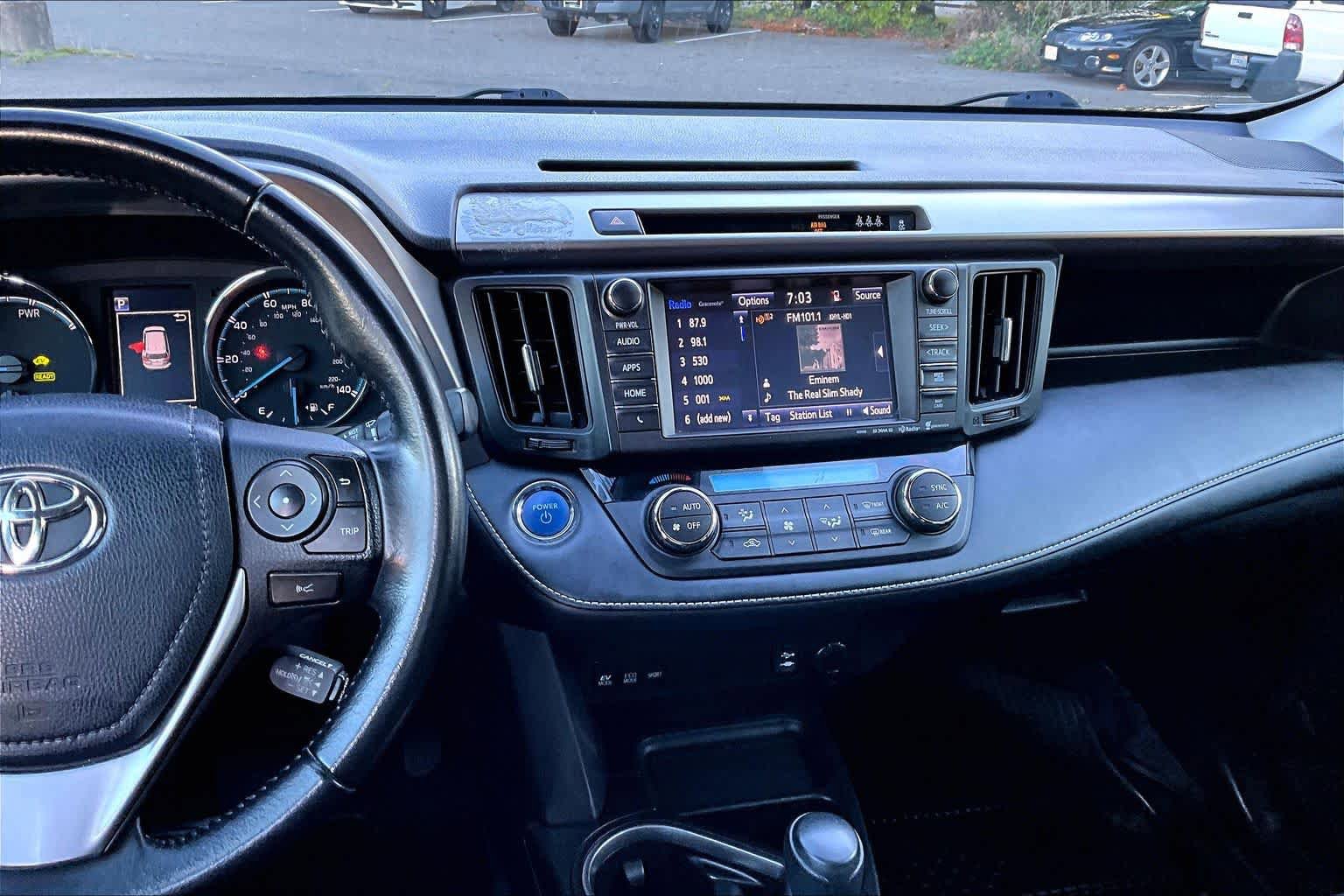 Used 2018 Toyota RAV4 XLE w/ Convenience Package AWD/4WD image 6