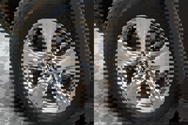 Used 2025 Toyota RAV4 XLE image 14